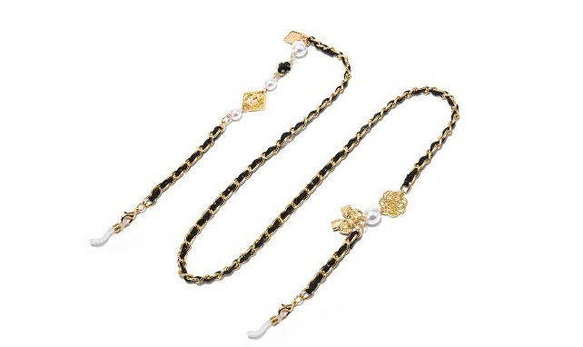 Accessori per gioielli in allu - Mask Chain Holder recensione e prezzo